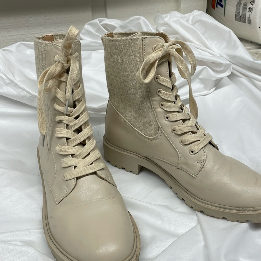 Crown and Ivy Alexis Sweater Hiker Boots size 8